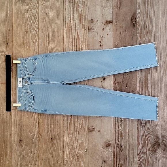 PAIGE Size 24 Jacqueline Straight Distressed-Hem Jeans in Clare - Picture 1 of 9